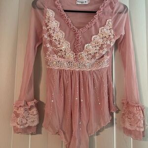 5/$25 SALE Pink Lace Floral Top